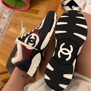 Chanel Sneakers Size 39